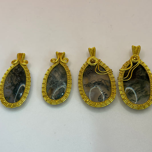 Moss agate gold pendant