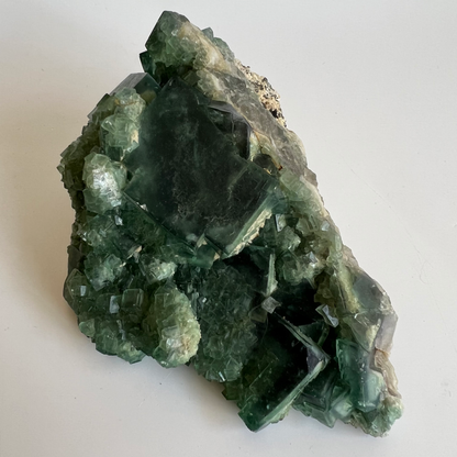 Green Fluorite cluster •Focus •Creativity •Balance •Growth •Healing